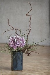 Ikebana - japońska sztuka układania kwiatów